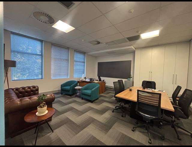 765M² OFFICE TO LET IN DURBANVILLE CENTRAL